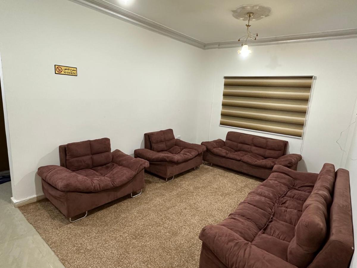 Hustle'S Look Bed & Breakfast Wadi Musa Exterior photo